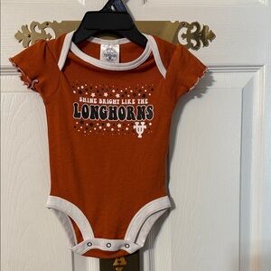 Threads 91 infant girls graphic Longhorns onesie; size: 3-6 months; NWOT